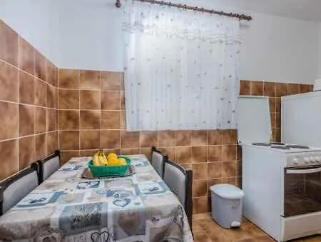 Apartment In Klimno/insel Krk 14302 *
